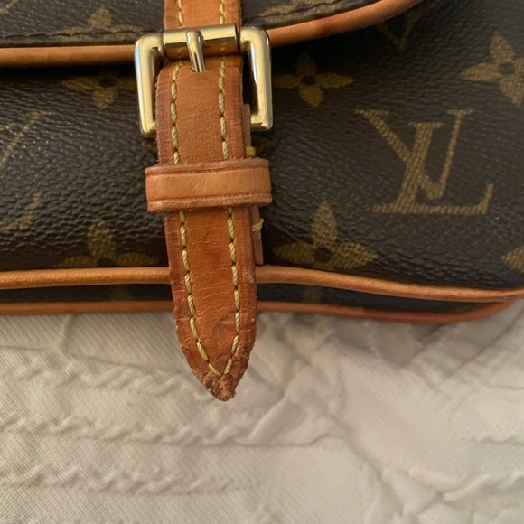$1600 vintage Louis Vuitton Marelle bag. - Picture 4 of 10